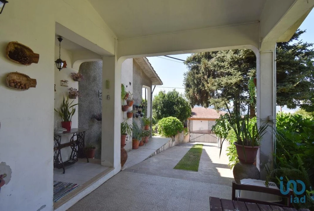 Moradia T4 para Venda em Vila Nova Foto 8