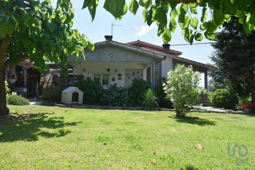 Moradia T4 para Venda em Vila Nova Foto 7