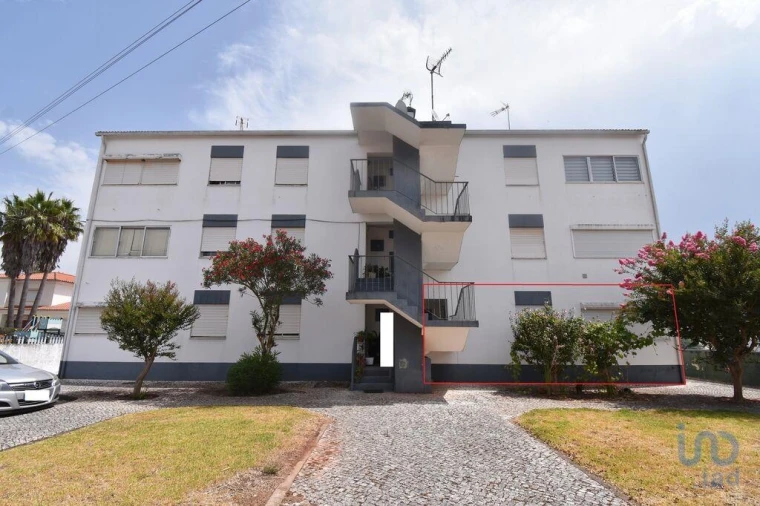 Apartamento T2 para Venda em São Miguel, Santa Eufémia e Rabaçal