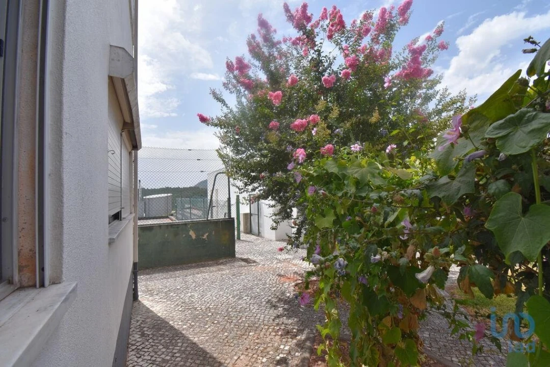 Apartamento T2 para Venda em São Miguel, Santa Eufémia e Rabaçal Foto 7