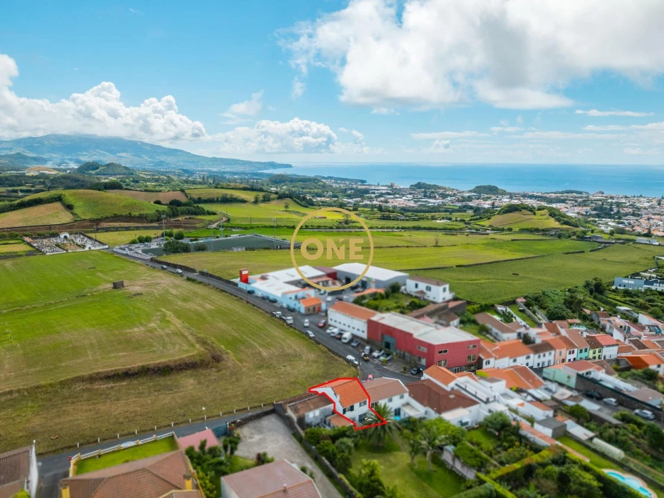 Moradia T3 para Venda em Fajã de Cima Foto 16