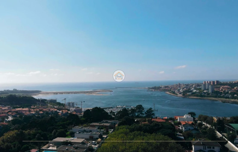 Apartamento T4 para Venda em Santa Marinha e São Pedro da Afurada Foto 12