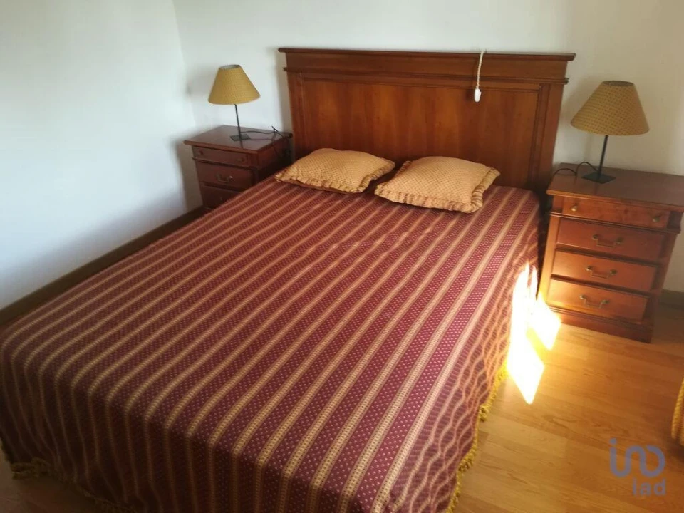 Moradia T9 para Venda em Meirinhas Foto 11