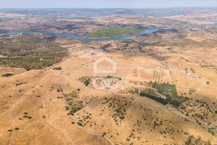 Terreno para Venda em Reguengos de Monsaraz Foto 10