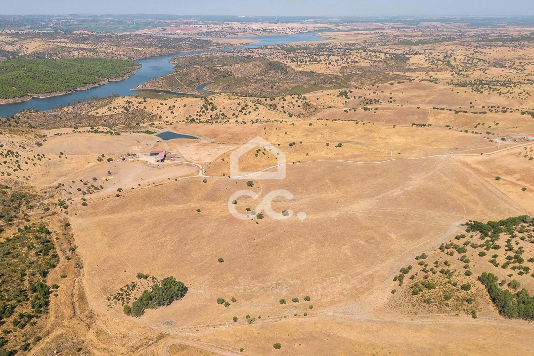 Terreno para Venda em Reguengos de Monsaraz Foto 13