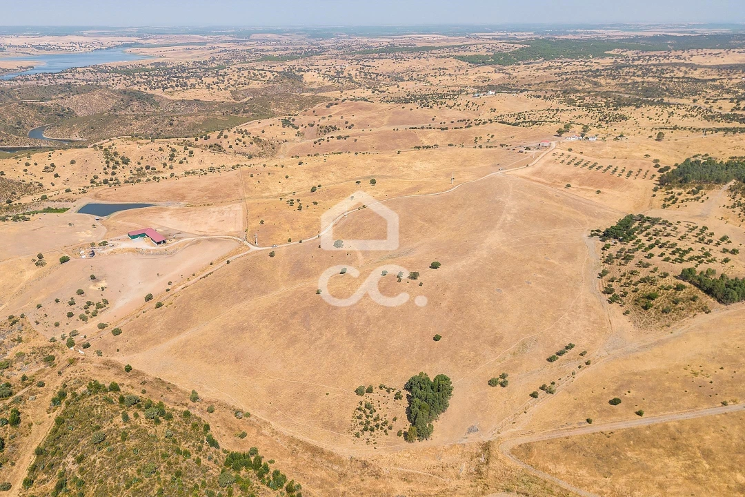 Terreno para Venda em Reguengos de Monsaraz Foto 14