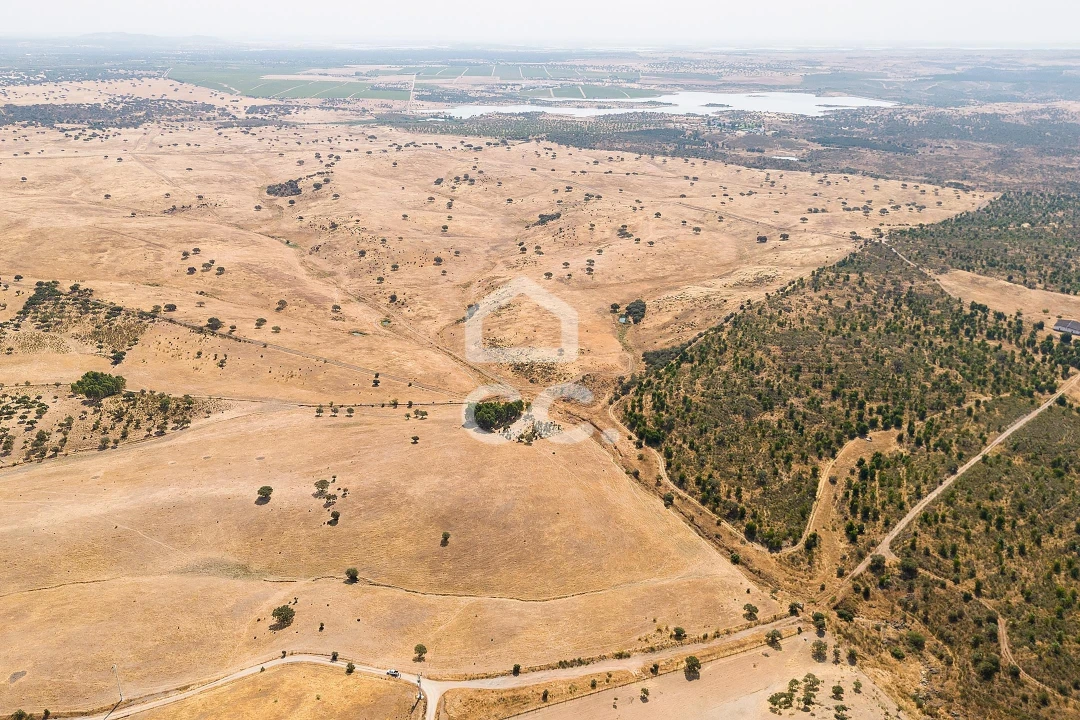 Terreno para Venda em Reguengos de Monsaraz Foto 6
