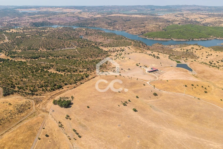 Terreno para Venda em Reguengos de Monsaraz Foto 12