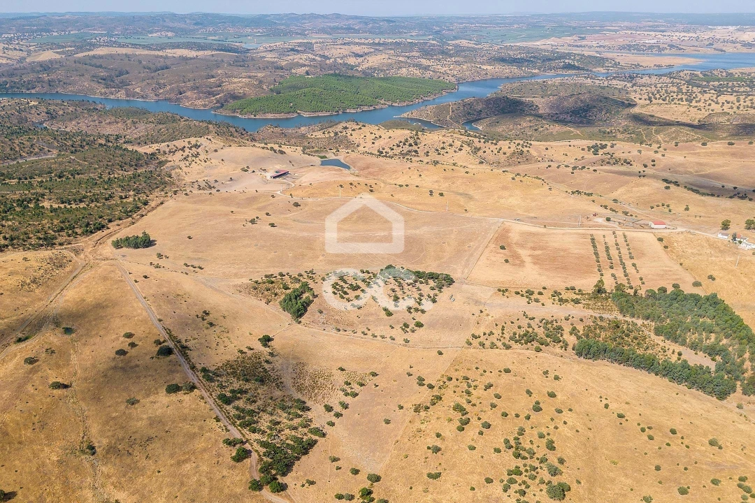 Terreno para Venda em Reguengos de Monsaraz Foto 12