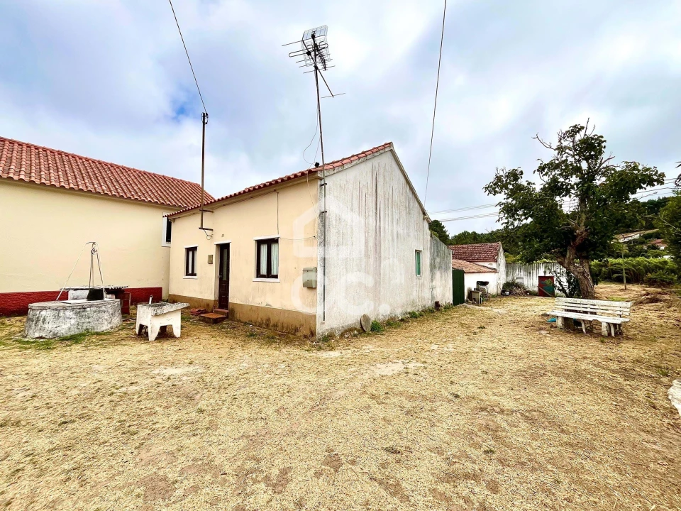 Moradia T2 para Venda em Salir de Matos Foto 32