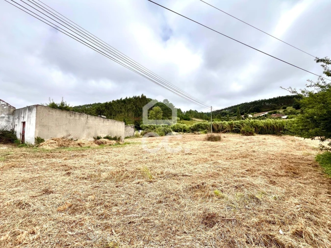 Moradia T2 para Venda em Salir de Matos Foto 5