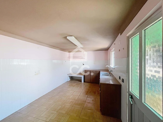 Moradia T2 para Venda em Salir de Matos Foto 17