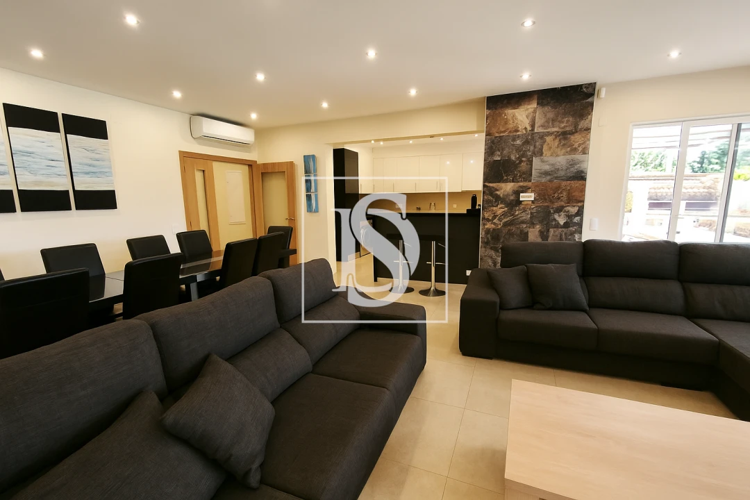 Moradia T6 para Venda em Lagoa e Carvoeiro Foto 13