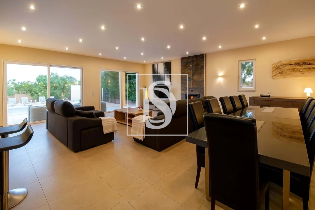 Moradia T6 para Venda em Lagoa e Carvoeiro Foto 11