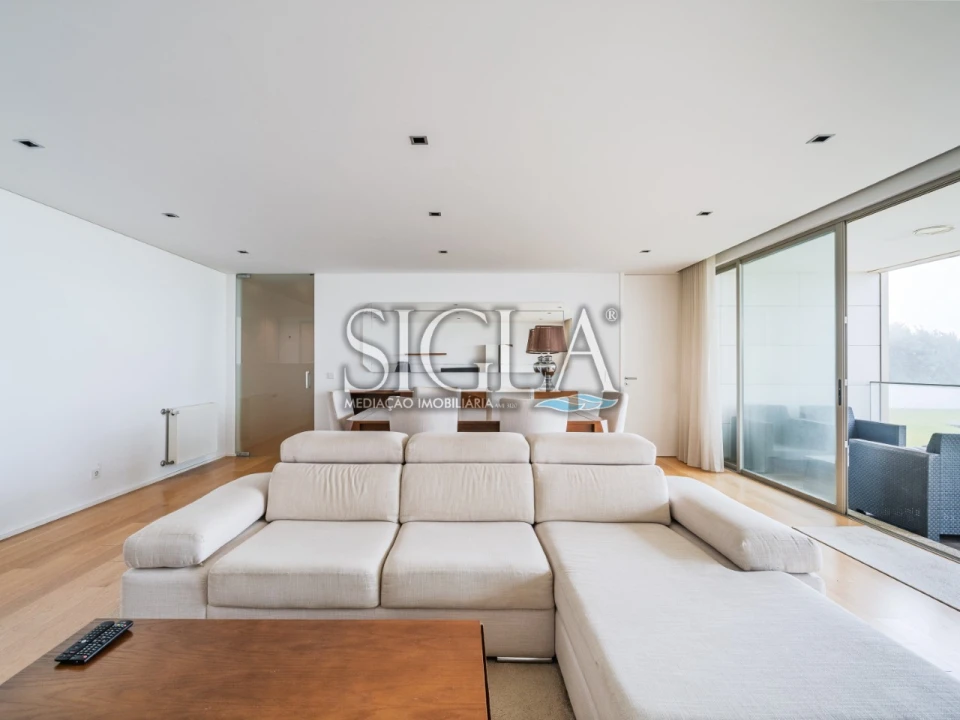 Apartamento T3 para Arrendamento em Madalena Foto 6