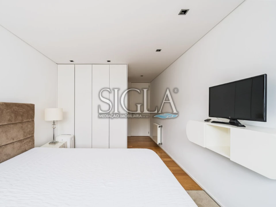 Apartamento T3 para Arrendamento em Madalena Foto 19