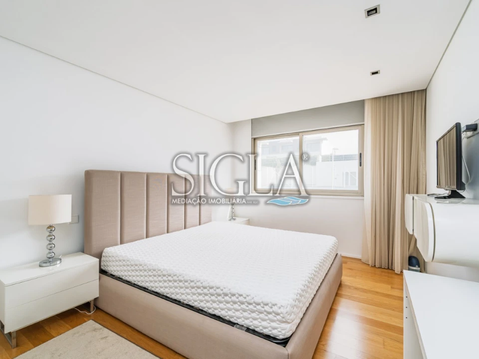 Apartamento T3 para Arrendamento em Madalena Foto 15