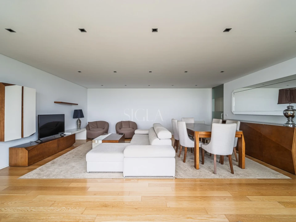 Apartamento T3 para Arrendamento em Madalena Foto 4