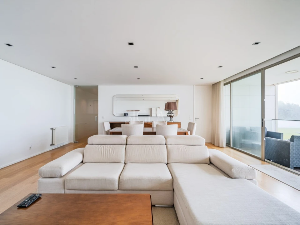 Apartamento T3 para Arrendamento em Madalena Foto 5