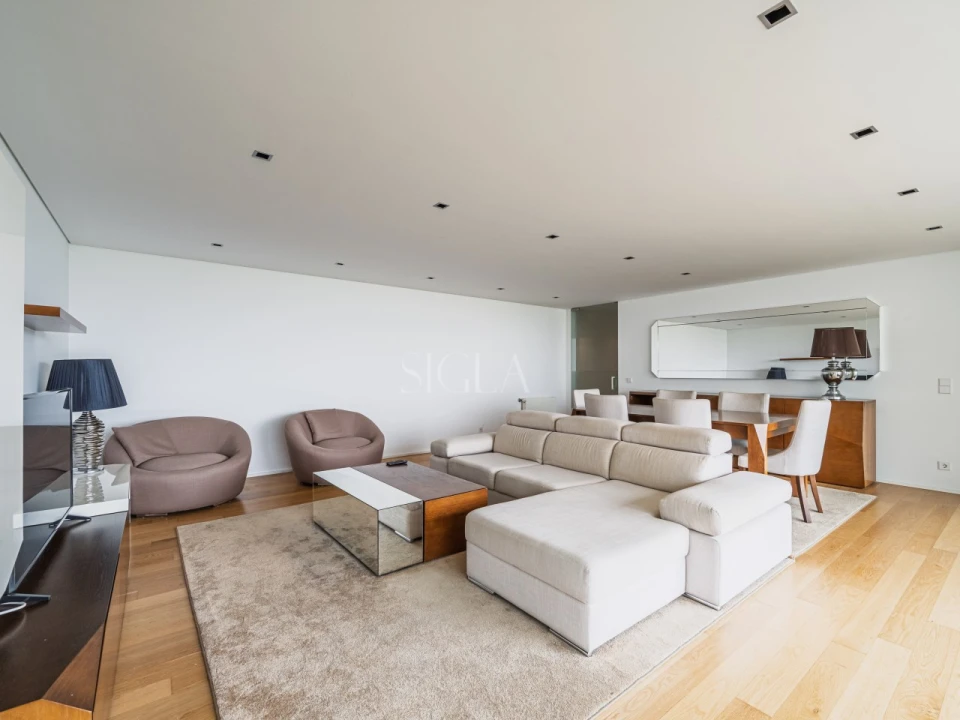 Apartamento T3 para Arrendamento em Madalena Foto 6