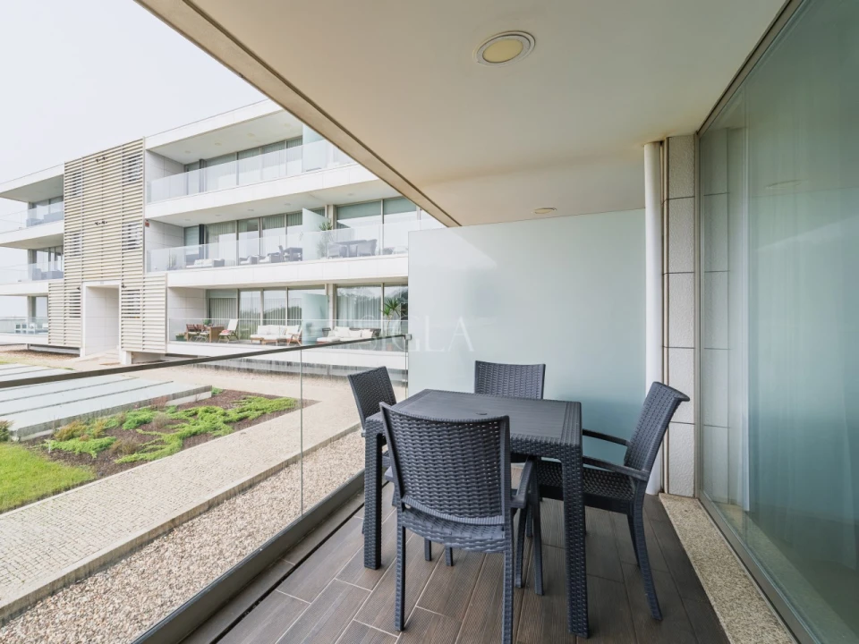 Apartamento T3 para Arrendamento em Madalena Foto 7