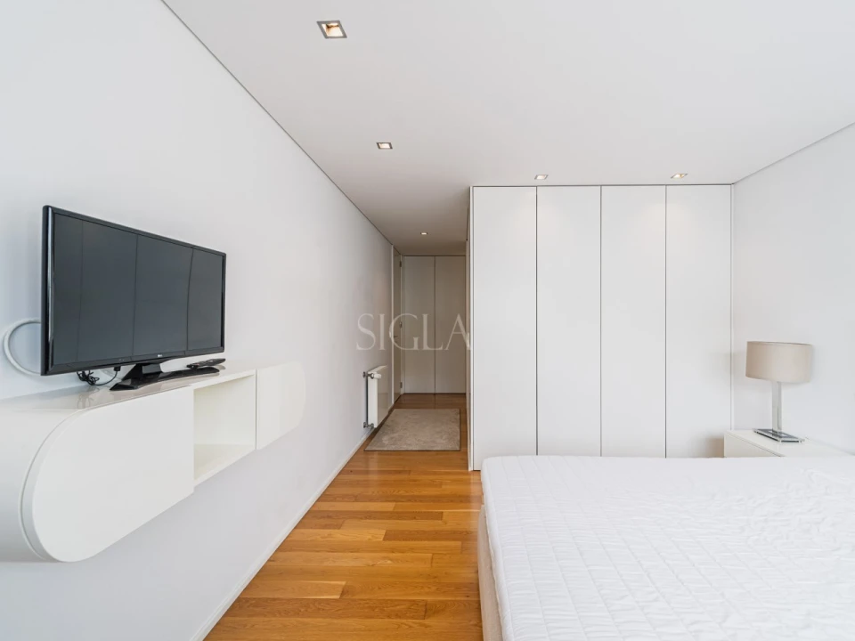 Apartamento T3 para Arrendamento em Madalena Foto 14