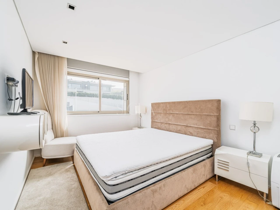 Apartamento T3 para Arrendamento em Madalena Foto 19