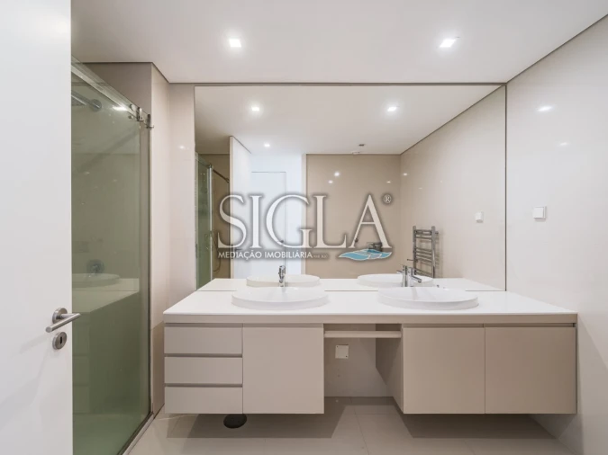 Apartamento T3 para Arrendamento em Madalena Foto 23