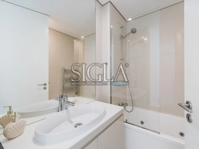 Apartamento T3 para Arrendamento em Madalena Foto 24