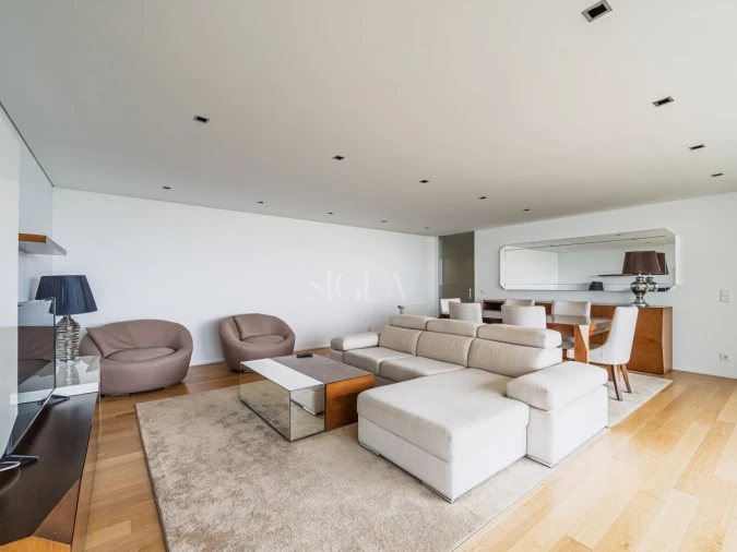 Apartamento T3 para Arrendamento em Madalena Foto 6