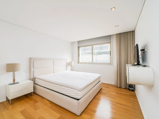 Apartamento T3 para Arrendamento em Madalena Foto 13