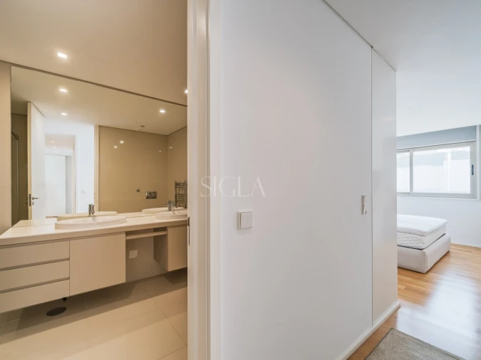 Apartamento T3 para Arrendamento em Madalena Foto 15