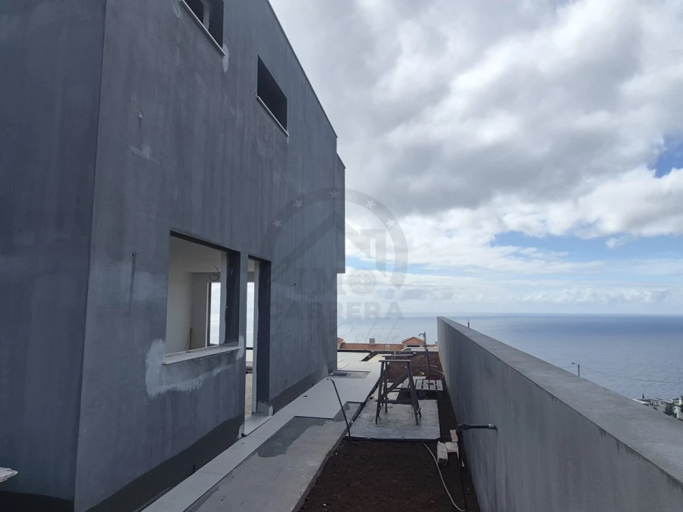 Moradia T3 para Venda em Caniço Foto 4