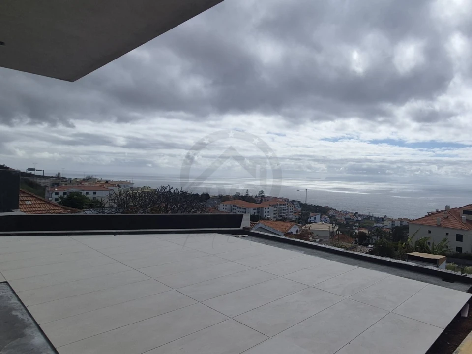 Moradia T3 para Venda em Caniço Foto 5