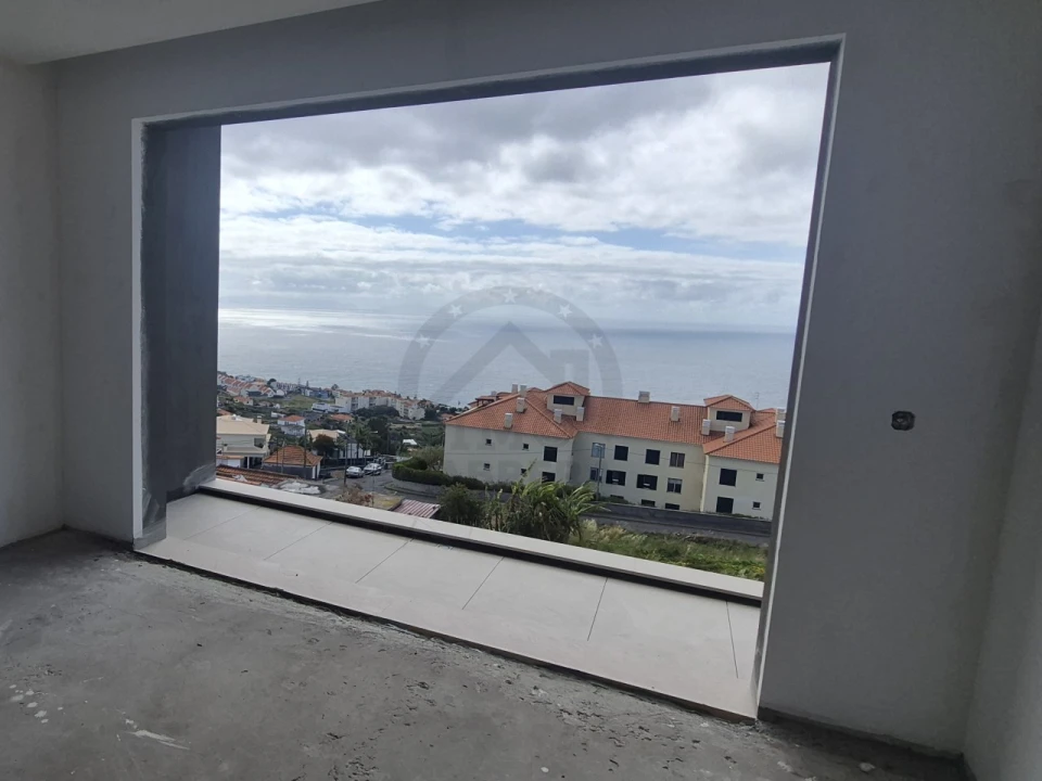 Moradia T3 para Venda em Caniço Foto 9