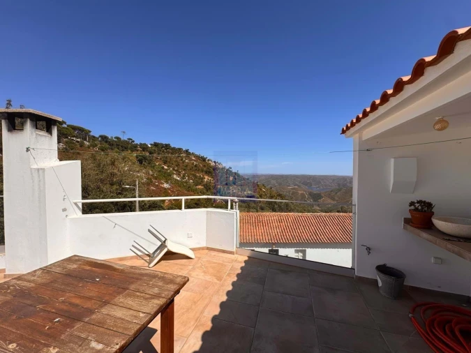 Moradia T2 para Venda em Alferce Foto 12