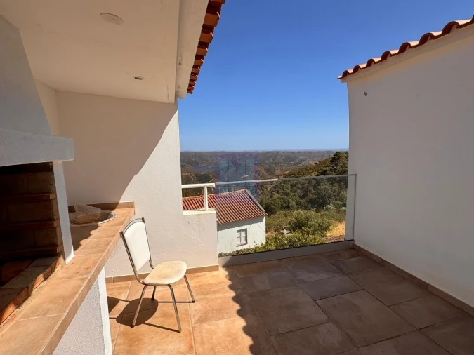 Moradia T2 para Venda em Alferce Foto 30