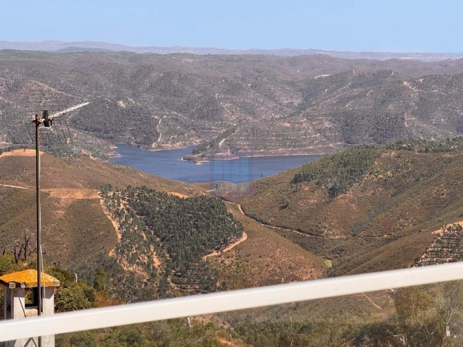 Moradia T2 para Venda em Alferce Foto 4