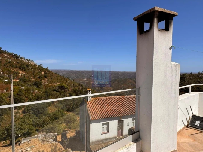 Moradia T2 para Venda em Alferce Foto 5