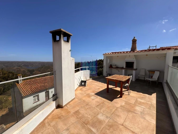 Moradia T2 para Venda em Alferce Foto 2