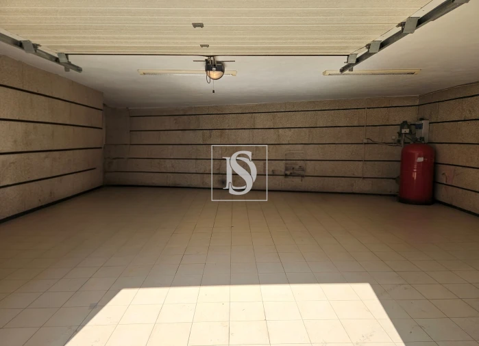 Moradia T5 para Venda em Medelo Foto 8