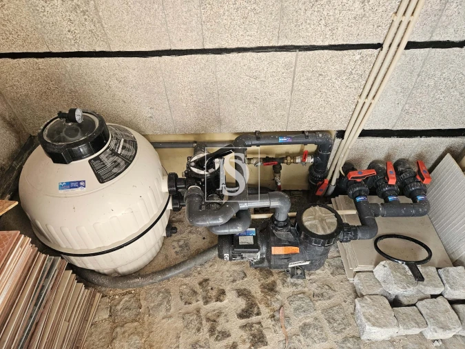 Moradia T5 para Venda em Medelo Foto 10