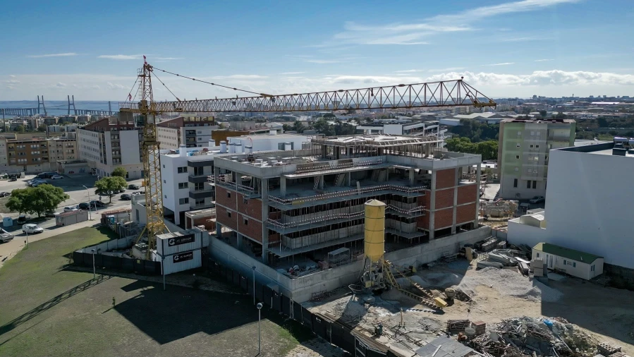 Apartamento T1 para Venda em Camarate, Unhos e Apelação Foto 54