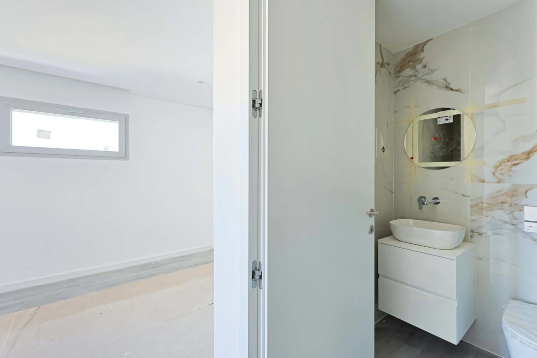 Apartamento T1 para Venda em Camarate, Unhos e Apelação Foto 23