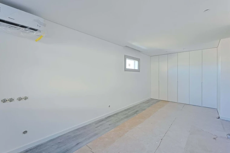 Apartamento T1 para Venda em Camarate, Unhos e Apelação Foto 30