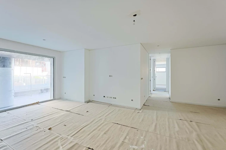 Apartamento T1 para Venda em Camarate, Unhos e Apelação Foto 13