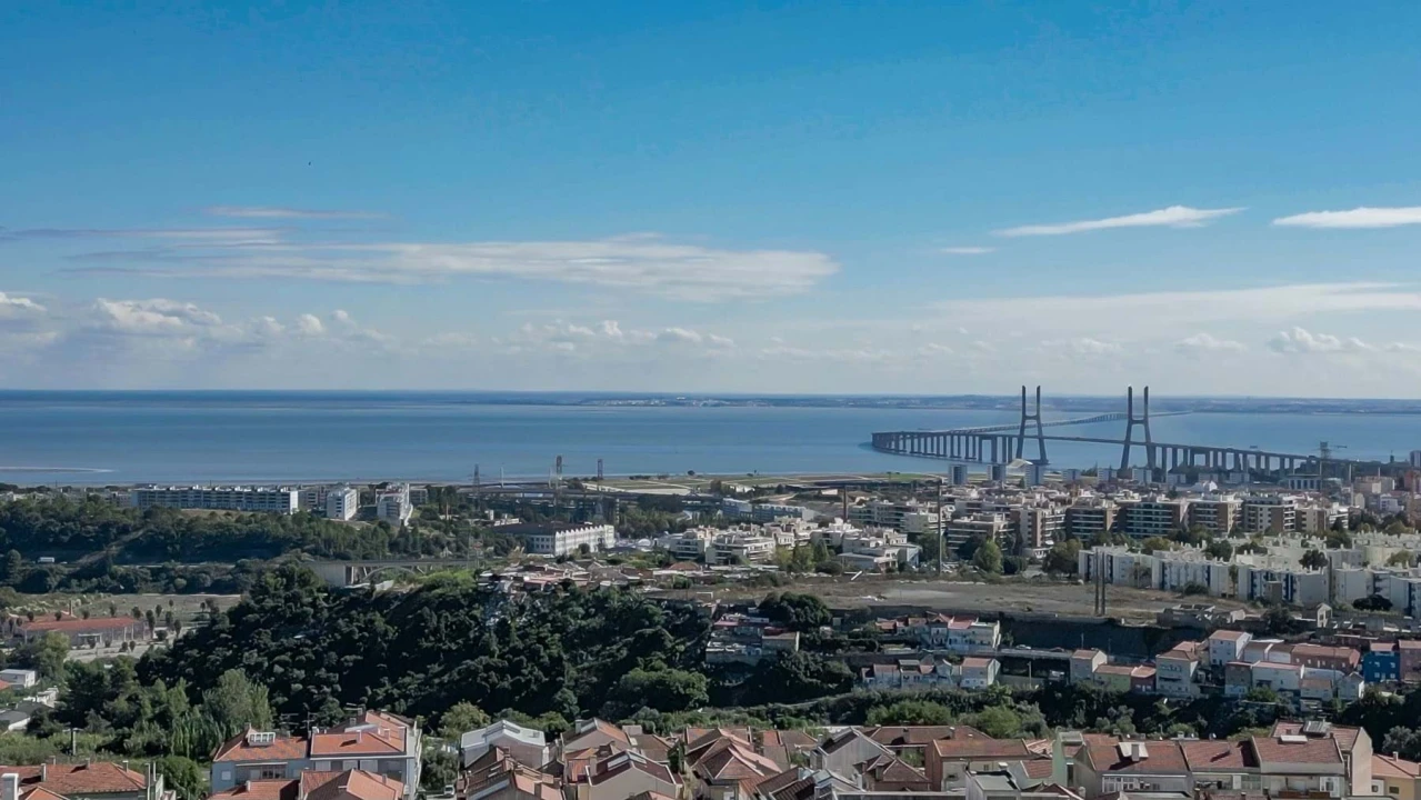 Apartamento T1 para Venda em Camarate, Unhos e Apelação Foto 43