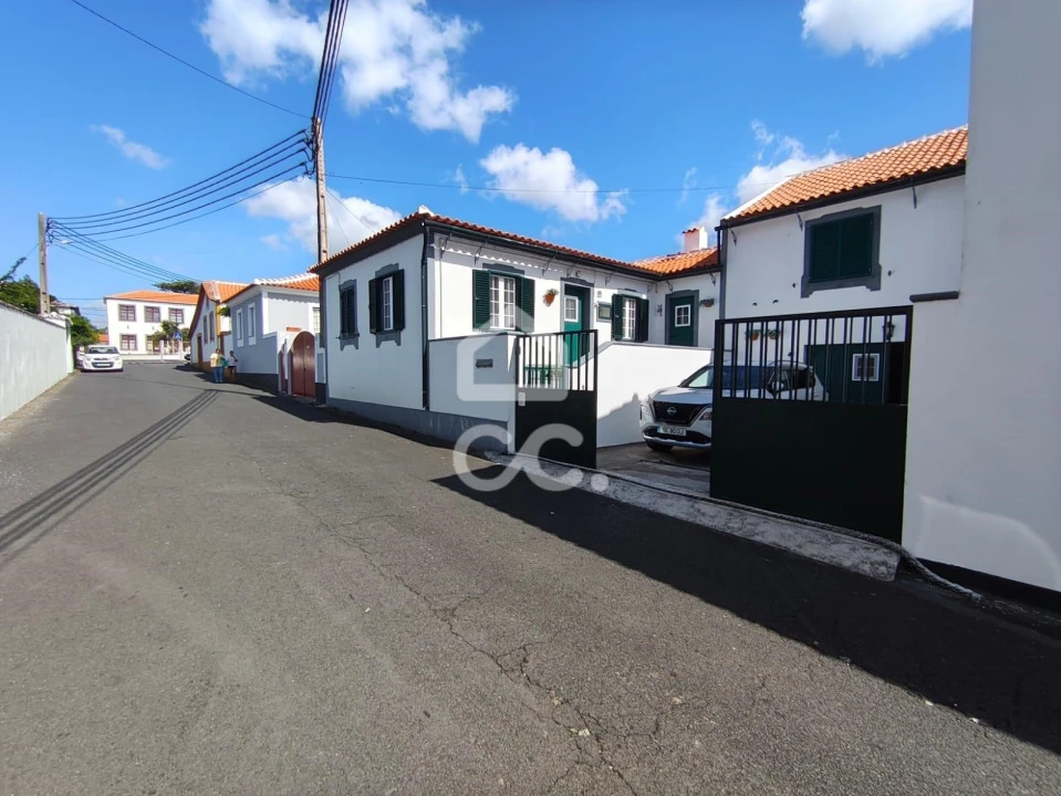 Moradia T3 para Venda em São Mateus da Calheta Foto 23