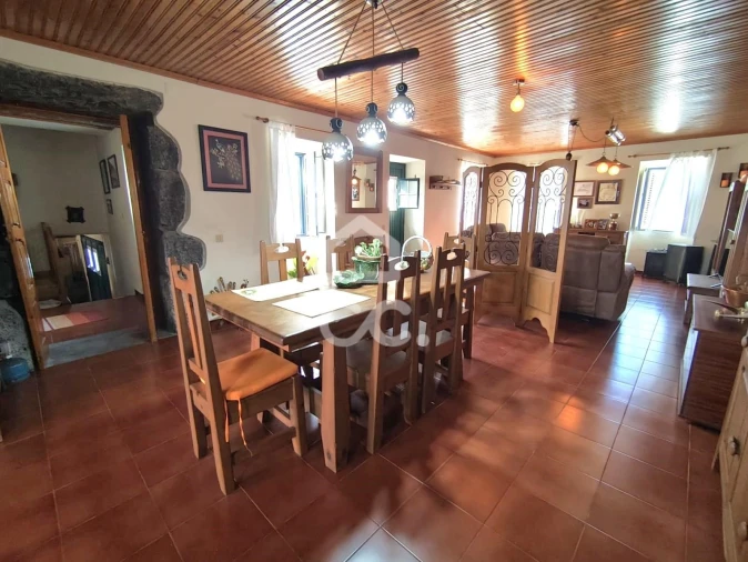 Moradia T3 para Venda em São Mateus da Calheta Foto 4