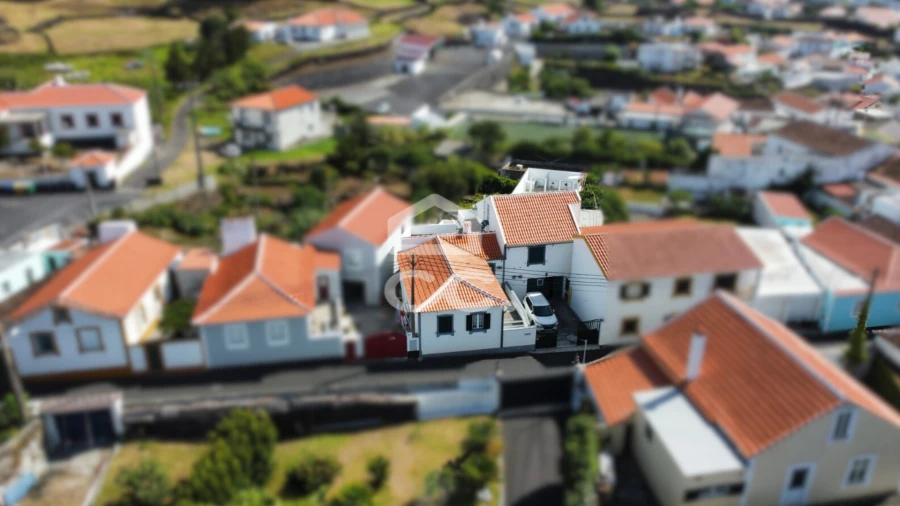 Moradia T3 para Venda em São Mateus da Calheta Foto 2